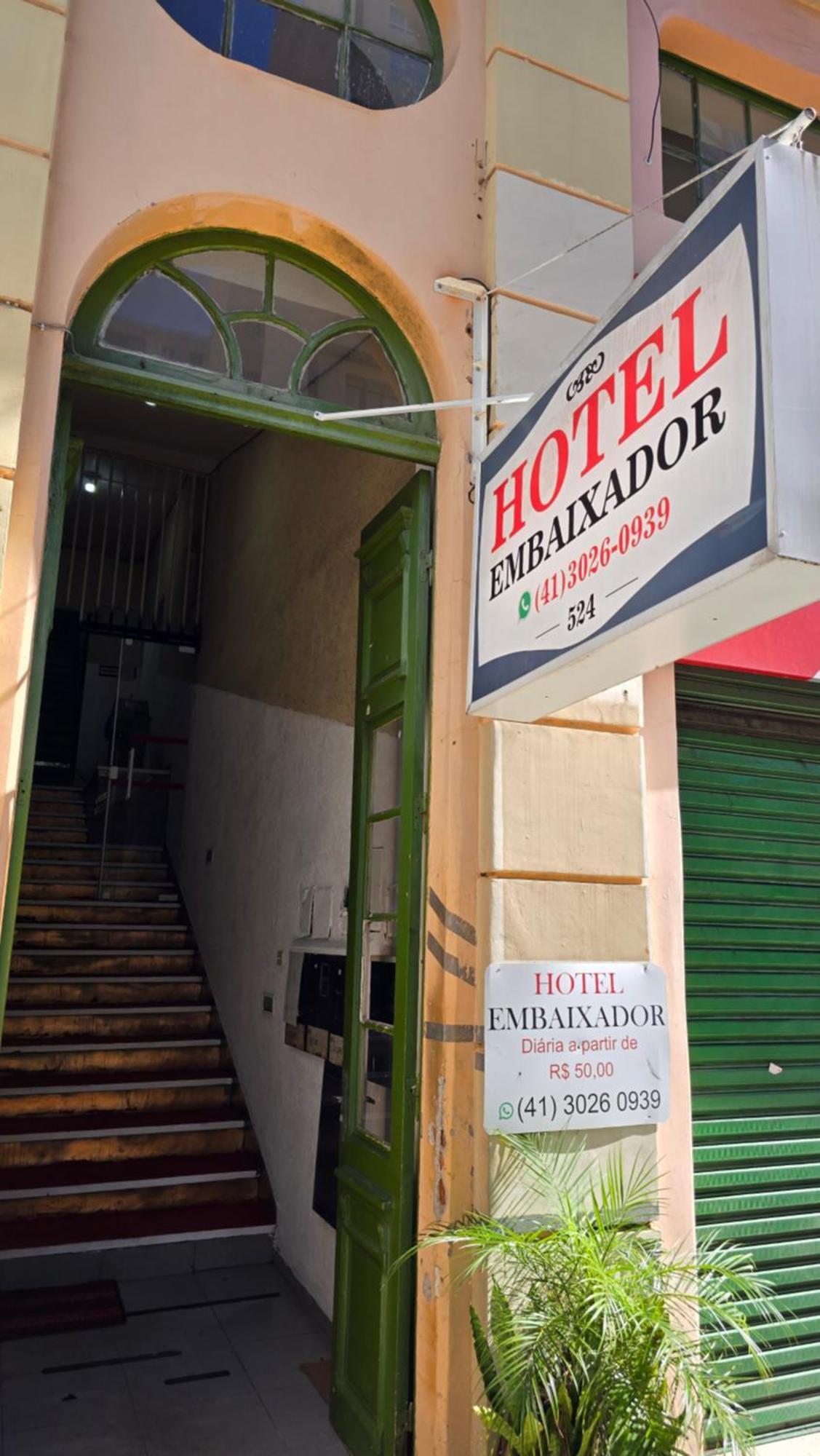 Hotel Embaixador De Curitiba Exterior photo